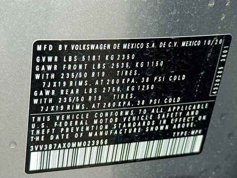 Used 2021 Volkswagen Tiguan SEL image 35