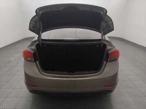 Used 2016 Hyundai Elantra SE FWD image 29