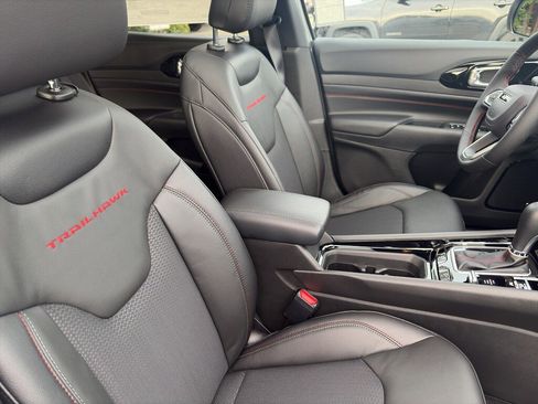 New 2026 Jeep Compass Trailhawk image 31