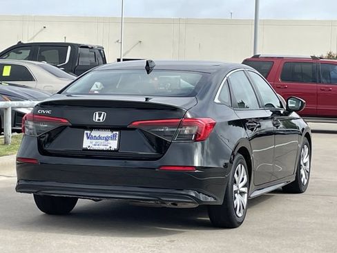 Used 2024 Honda Civic LX image 4