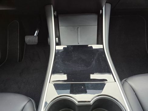 Used 2020 Tesla Model Y Performance image 26