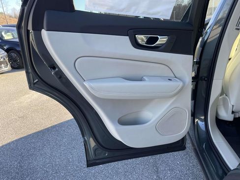 New 2026 Volvo XC60 B5 Ultra w/ Protection Package Premier image 2