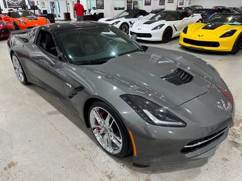 Used 2016 Chevrolet Corvette Stingray Coupe RWD image 32