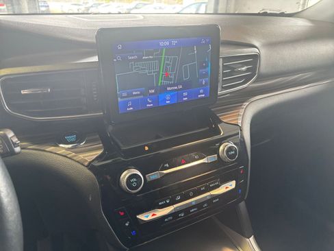 Used 2023 Ford Explorer Limited image 26