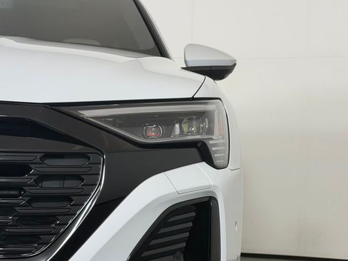 Used 2024 Audi Q8 e-tron Prestige AWD/4WD image 11