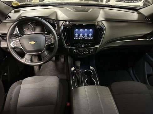Used 2023 Chevrolet Traverse LT AWD/4WD image 17