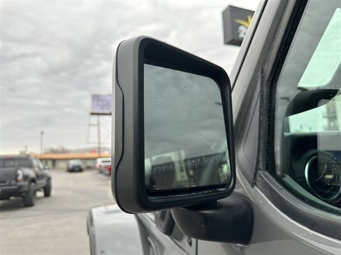 Used 2022 Jeep Wrangler Unlimited Rubicon 4xe w/ Cold Weather Group image 15