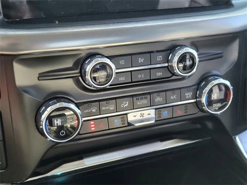 Used 2021 Ford F150 Lariat image 27