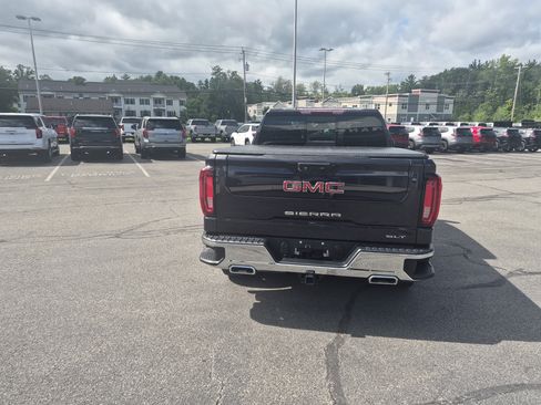 Certified 2022 GMC Sierra 1500 SLT w/ SLT Convenience Package AWD/4WD image 5