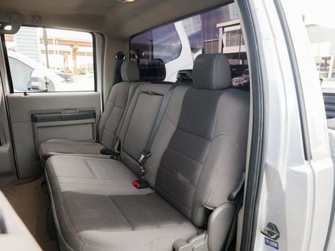 Used 2010 Ford F250 XLT image 39