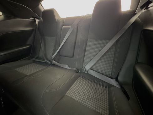 Used 2019 Dodge Challenger SXT image 15