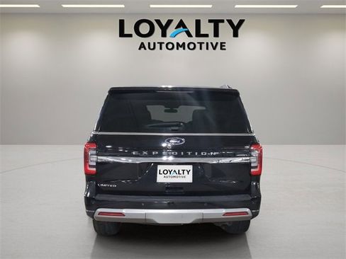Used 2024 Ford Expedition Limited image 4