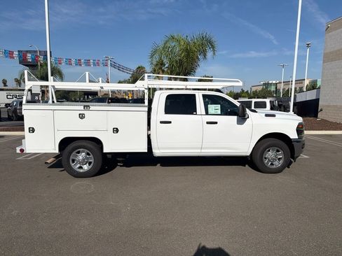 Used 2025 RAM 2500 Tradesman w/ Chrome Appearance Group RWD image 6