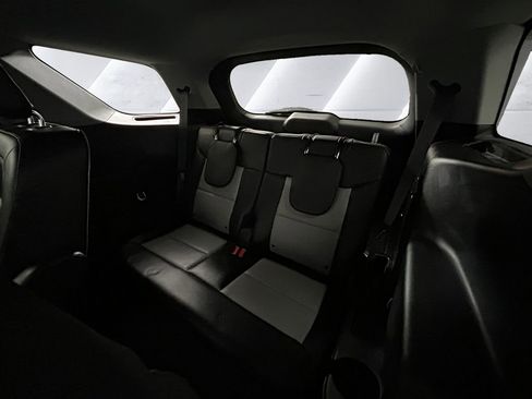 Used 2023 Ford Explorer XLT w/ Equipment Group 202A image 18