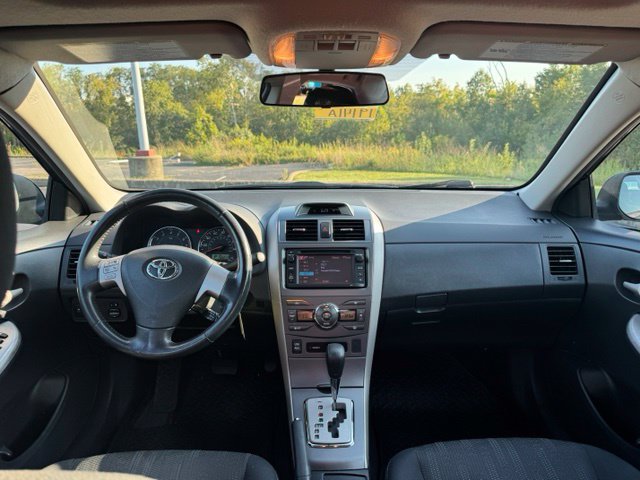 Used 2013 Toyota Corolla S w/ Premium Pkg FWD image 17