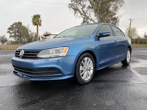 Used 2015 Volkswagen Jetta TDI SE image 2