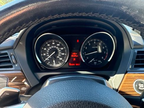 Used 2015 BMW Z4 sDrive28i RWD image 17