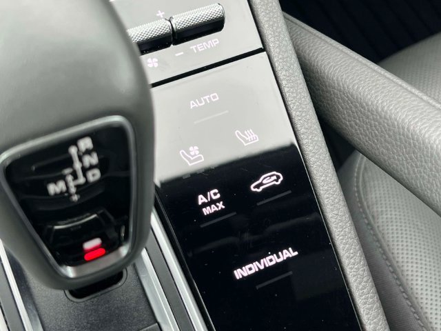 Used 2020 Porsche Cayenne AWD/4WD image 14