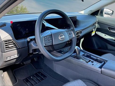 New 2027 Nissan Sentra SV FWD image 7
