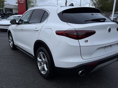 Used 2019 Alfa Romeo Stelvio AWD image 13
