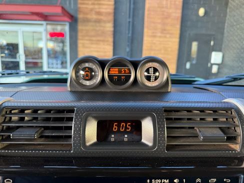 Used 2007 Toyota FJ Cruiser 4WD image 25