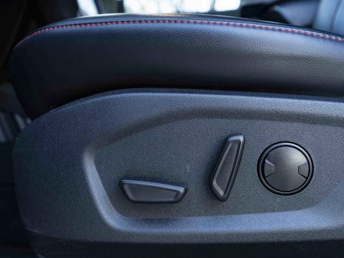 Used 2024 Ford Edge ST-Line image 38