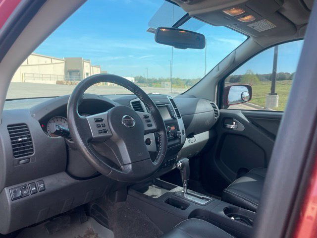 Used 2018 Nissan Frontier PRO-4X w/ Pro-4x Luxury Package AWD/4WD image 13