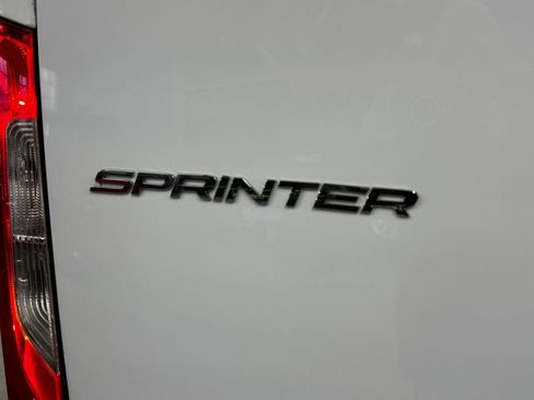 Used 2020 Mercedes-Benz Sprinter 3500 image 32