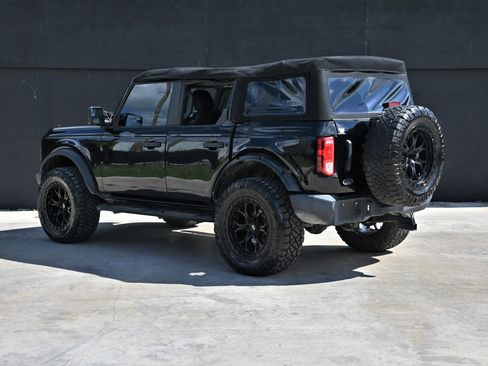 Used 2022 Ford Bronco 4-Door image 4