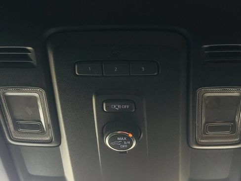 Used 2021 Chevrolet Suburban RST AWD/4WD image 48