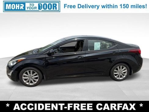 Used 2015 Hyundai Elantra SE w/ Option Group 02 FWD image 2