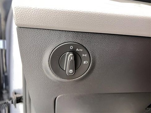 Used 2024 Volkswagen Taos S image 15