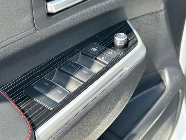 Certified 2025 Toyota Sienna XSE w/ XSE Plus Package FWD image 27