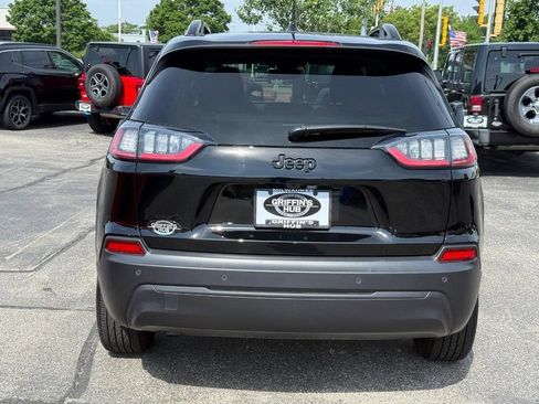 Used 2023 Jeep Cherokee Altitude Lux AWD/4WD image 4