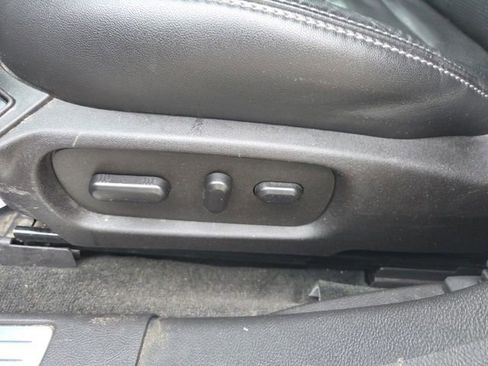 Used 2017 Ford Taurus Limited image 34