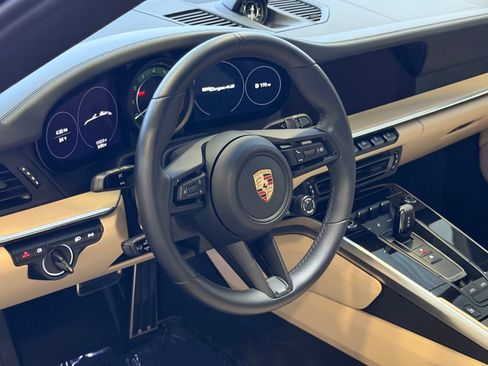 Certified 2024 Porsche 911 Targa 4S AWD/4WD image 19