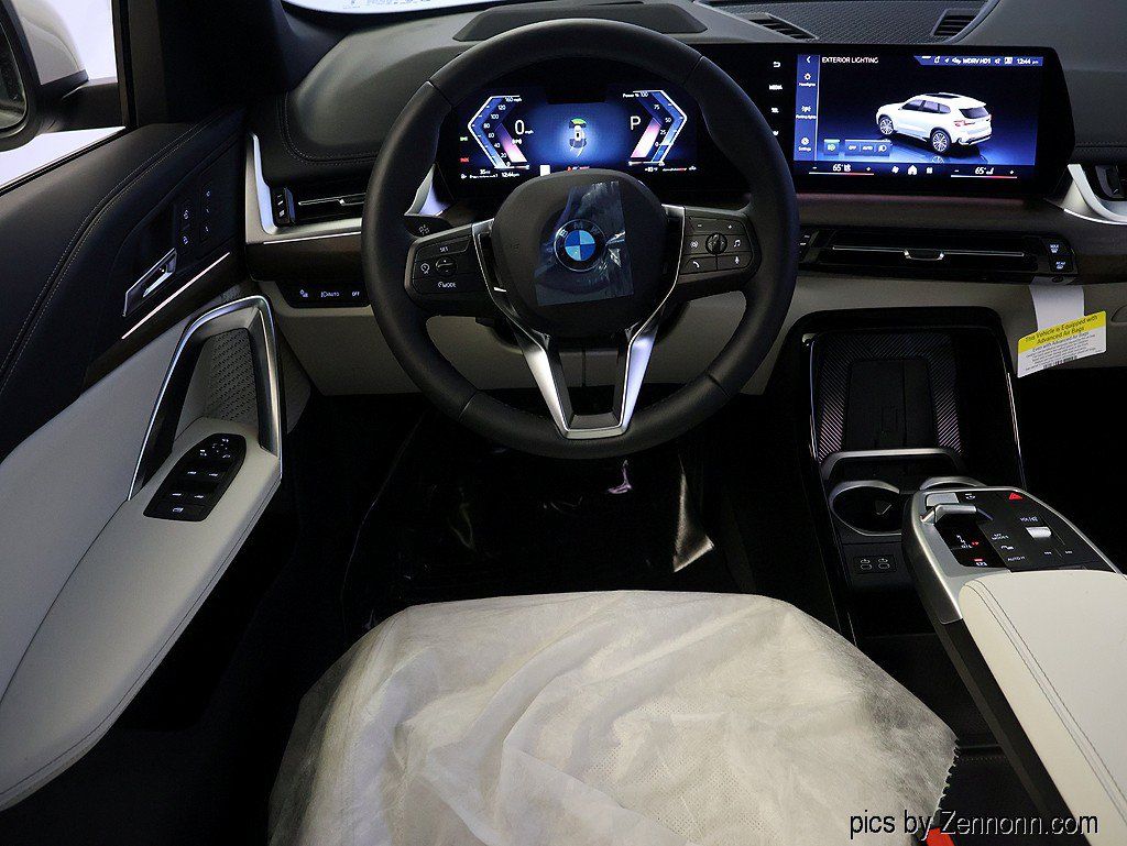 New 2027 BMW X1 xDrive28i AWD/4WD image 15