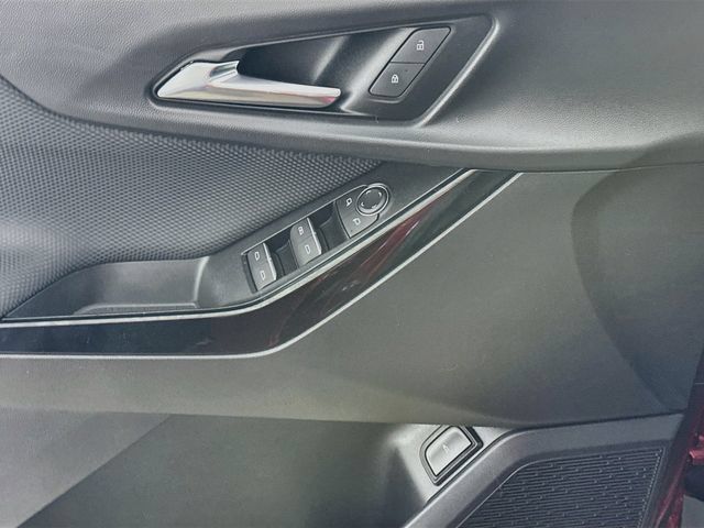 Used 2025 Chevrolet Equinox RS w/ Safety and Technology Package AWD/4WD image 22