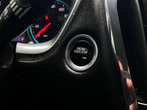 Used 2020 Chevrolet Traverse LT w/ Driver Confidence II Package image 38