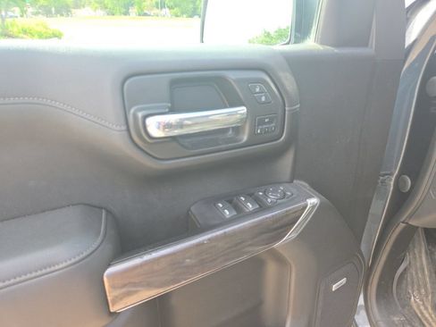 Used 2021 Chevrolet Silverado 1500 LTZ w/ Technology Package AWD/4WD image 22
