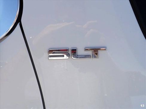 Used 2018 GMC Acadia SLT AWD/4WD image 8