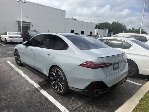 Certified 2024 BMW i5 eDrive40i w/ M Sport Package RWD image 3