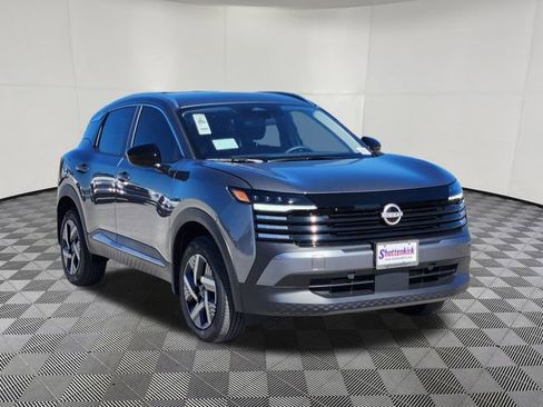 New 2026 Nissan Kicks SV image 2