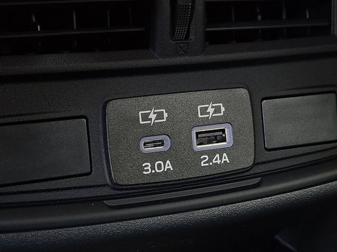 Certified 2026 Subaru Outback Premium AWD/4WD image 31