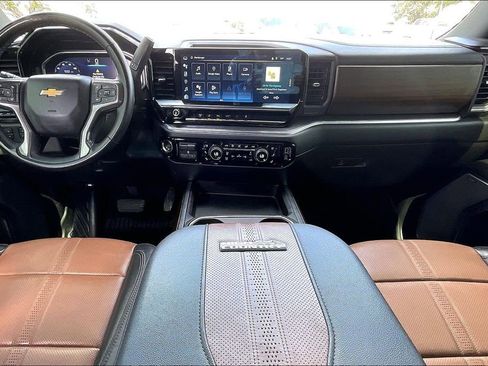Used 2024 Chevrolet Silverado 3500 High Country w/ High Country Premium Package AWD/4WD image 7