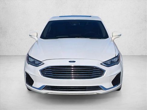 Used 2019 Ford Fusion SEL image 2