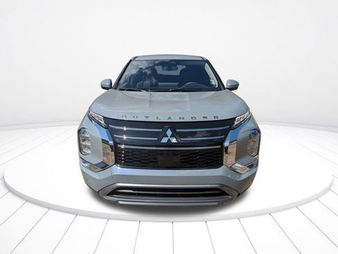 New 2026 Mitsubishi Outlander SE image 9