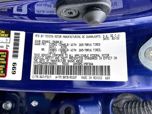 Used 2022 Toyota Tacoma TRD Off-Road image 16