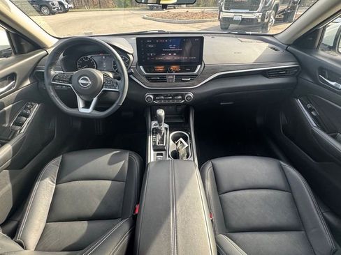 Used 2024 Nissan Altima 2.5 SL image 11