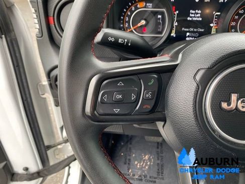 Used 2024 Jeep Wrangler Unlimited Rubicon AWD/4WD image 34